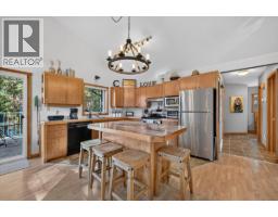 8427 Grainger Road, Canal Flats, BC V0B1B0 Photo 25