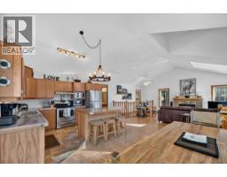 8427 Grainger Road, Canal Flats, BC V0B1B0 Photo 32