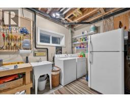 8427 Grainger Road, Canal Flats, BC V0B1B0 Photo 55