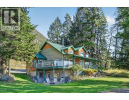 8427 Grainger Road, Canal Flats, BC V0B1B0 Photo 63