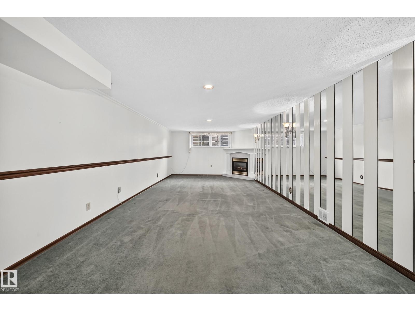 8816 131A AV NW - 34