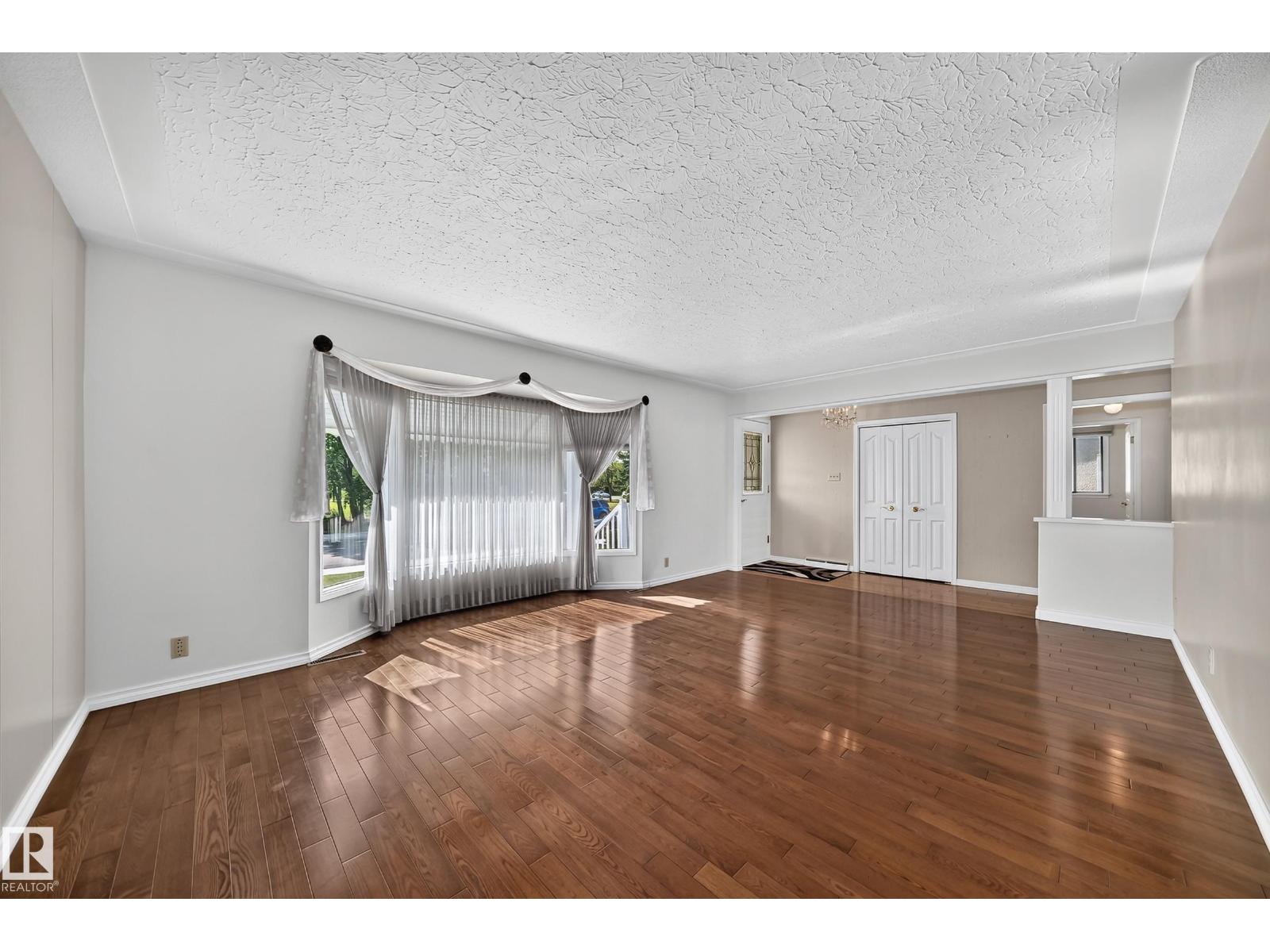 8816 131A AV NW - 15