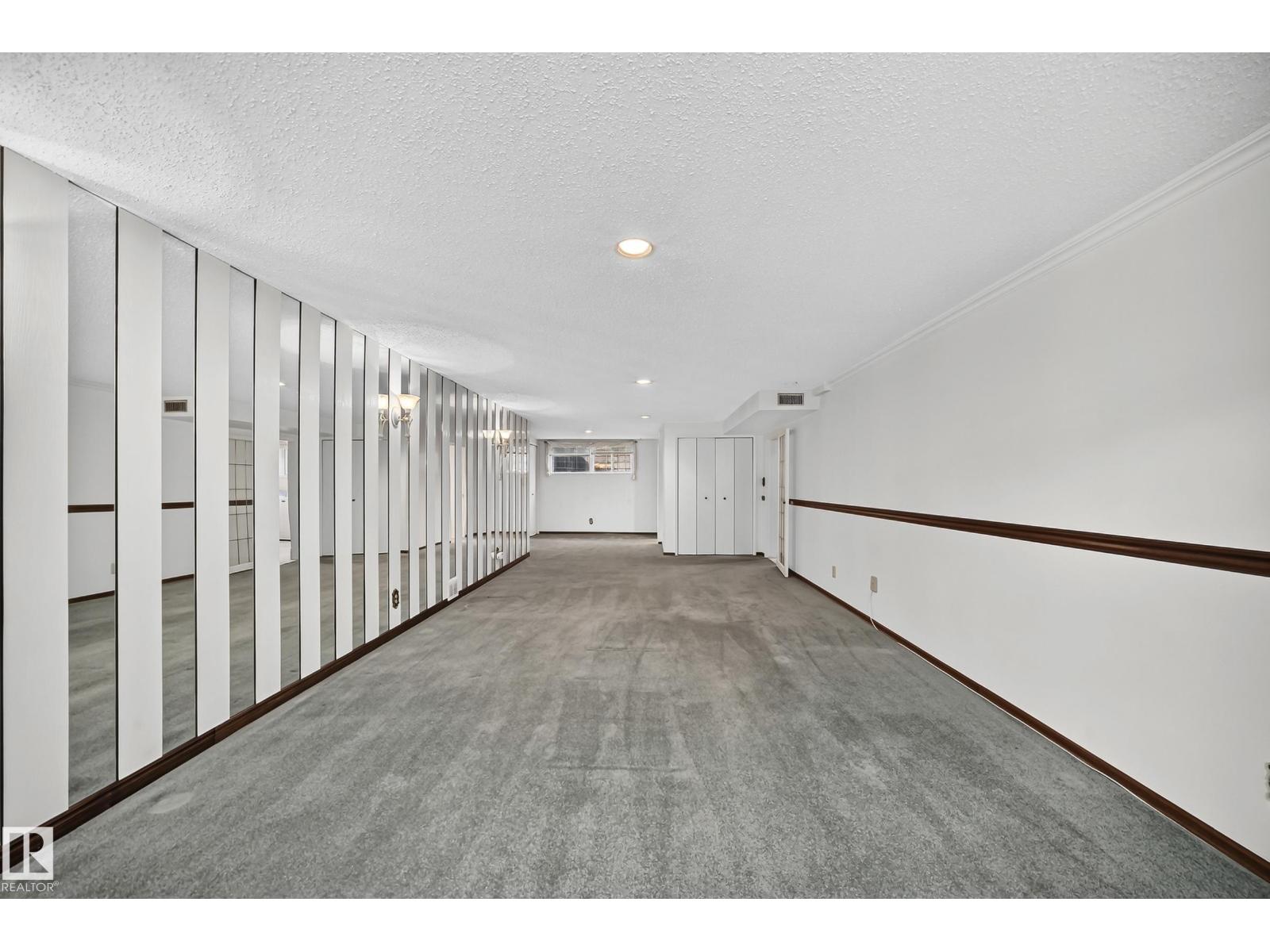 8816 131A AV NW - Image 37