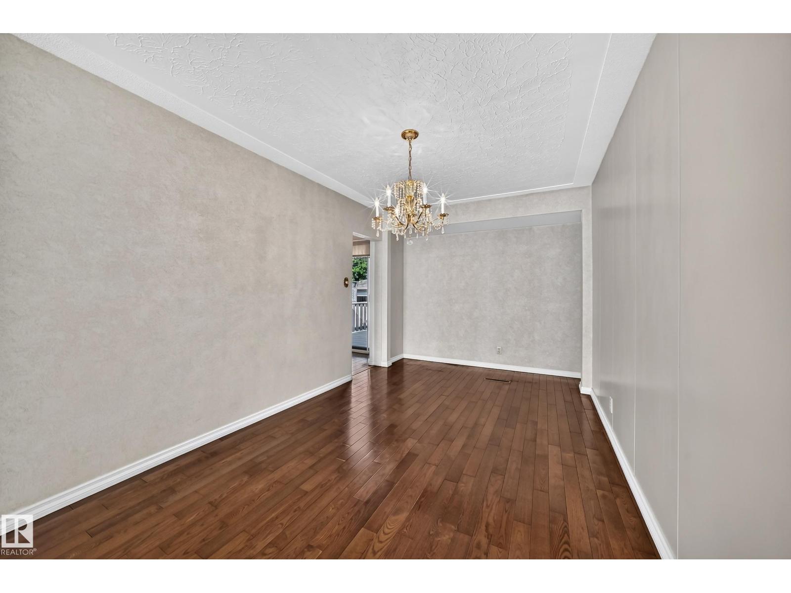 8816 131A AV NW - 17