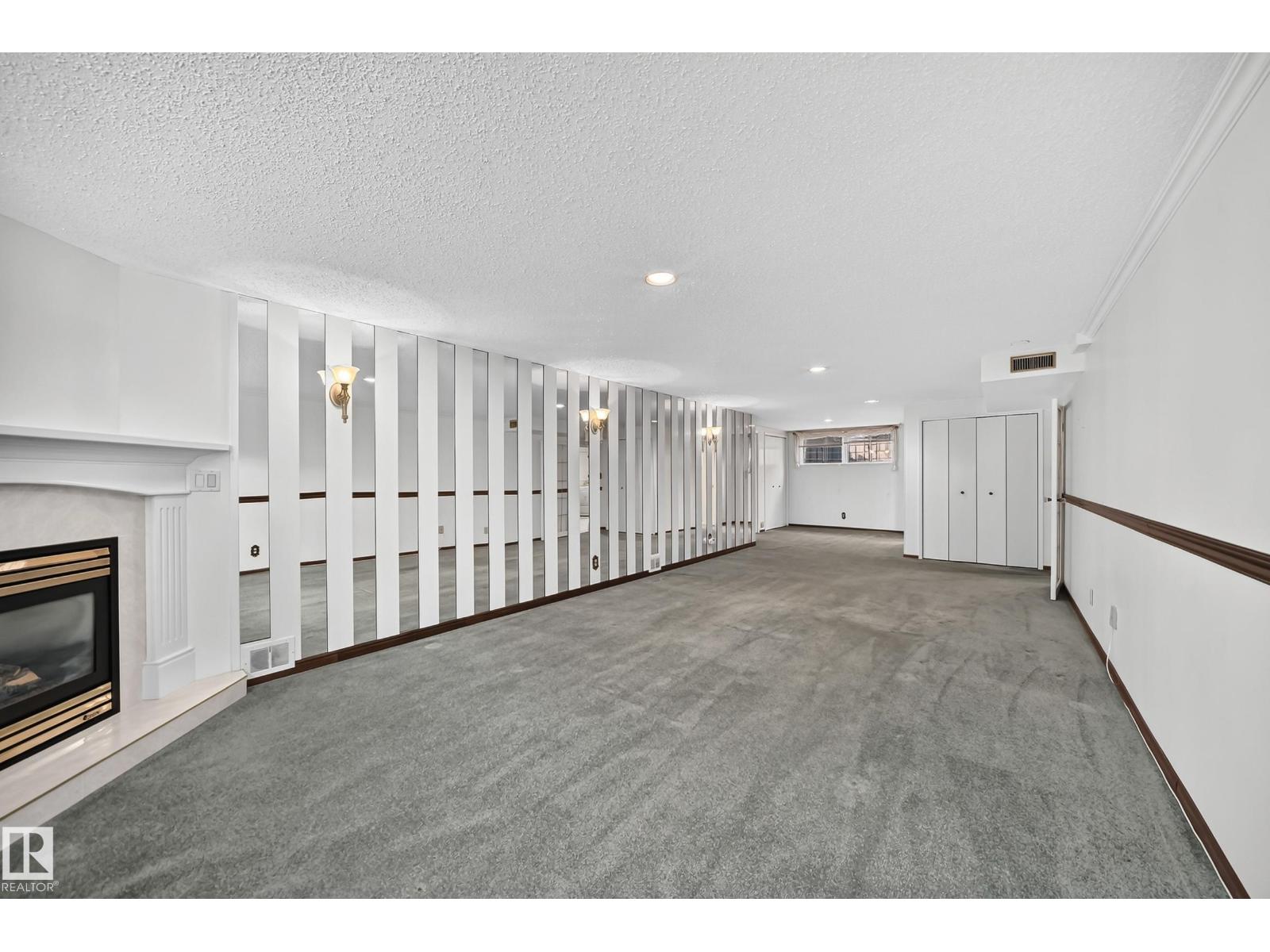 8816 131A AV NW - 38