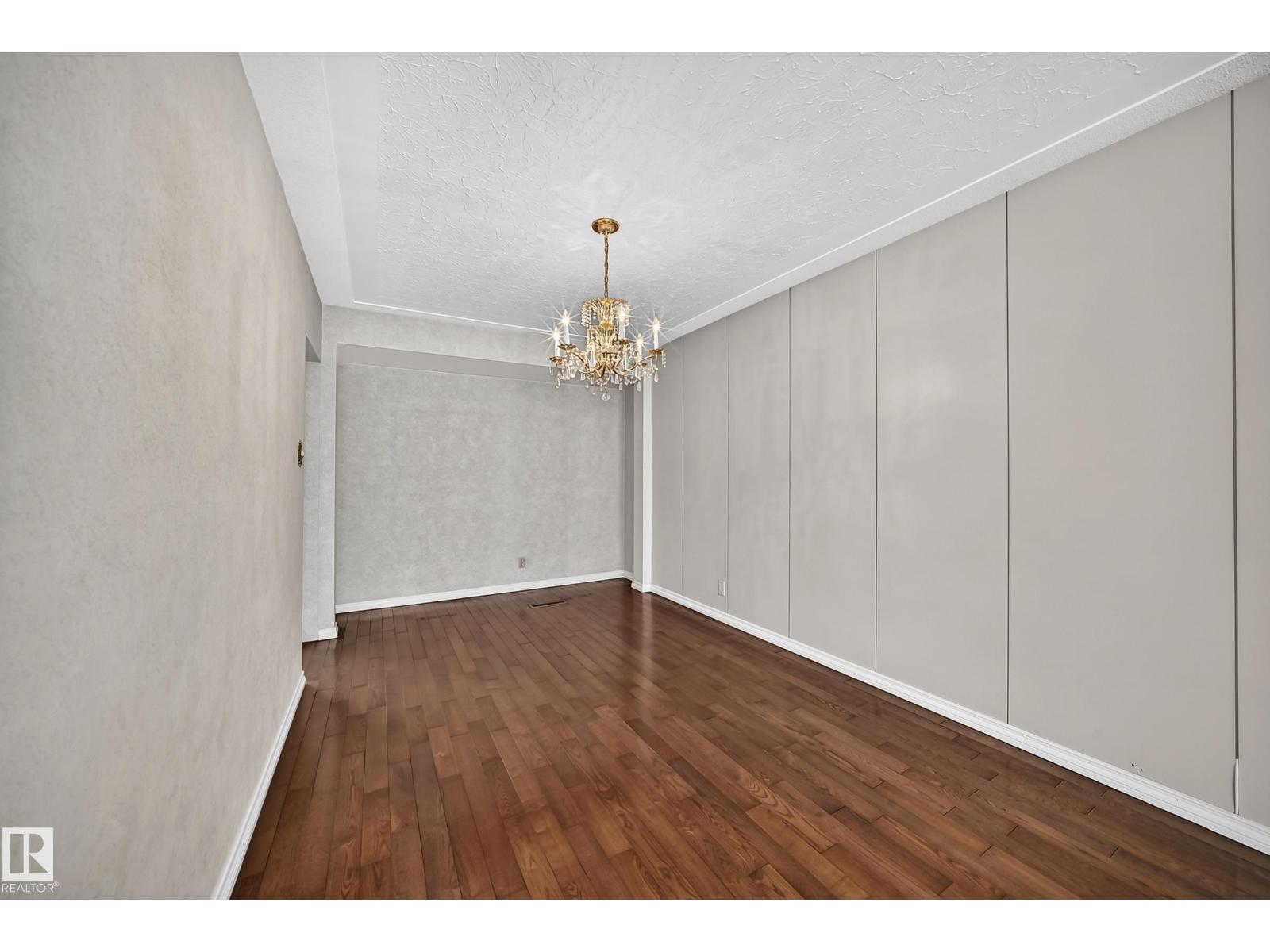 8816 131A AV NW - 19
