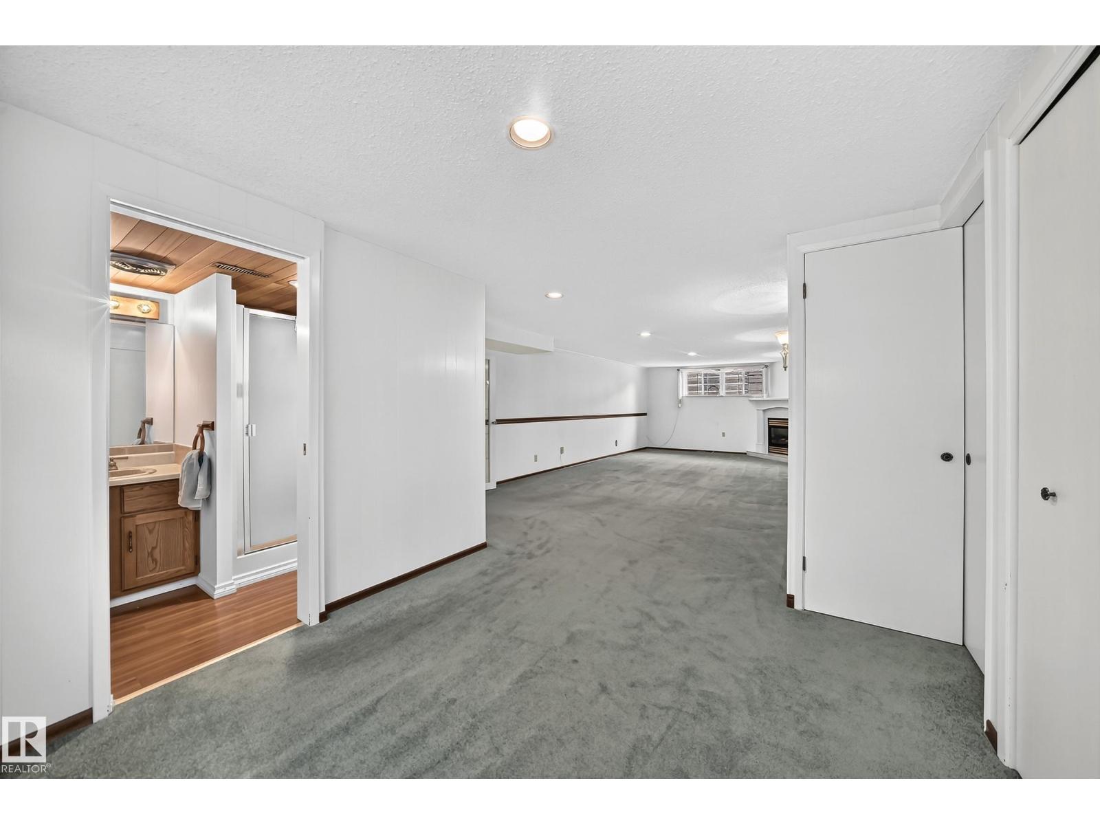 8816 131A AV NW - 40