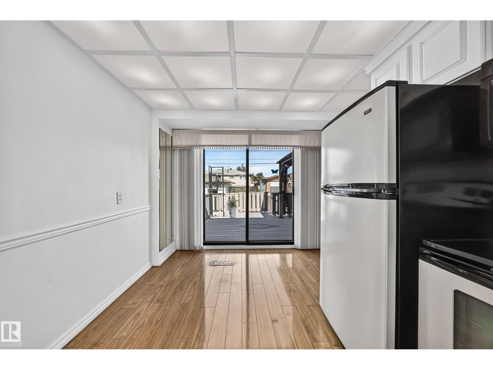 8816 131A AV NW - 11