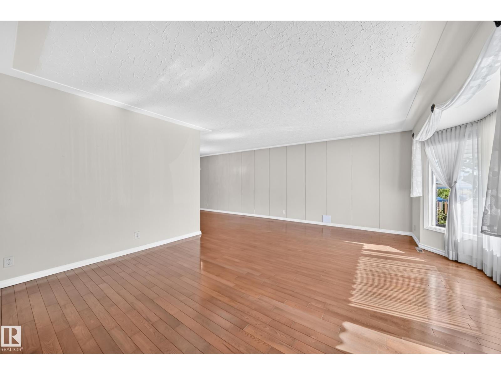 8816 131A AV NW - 13