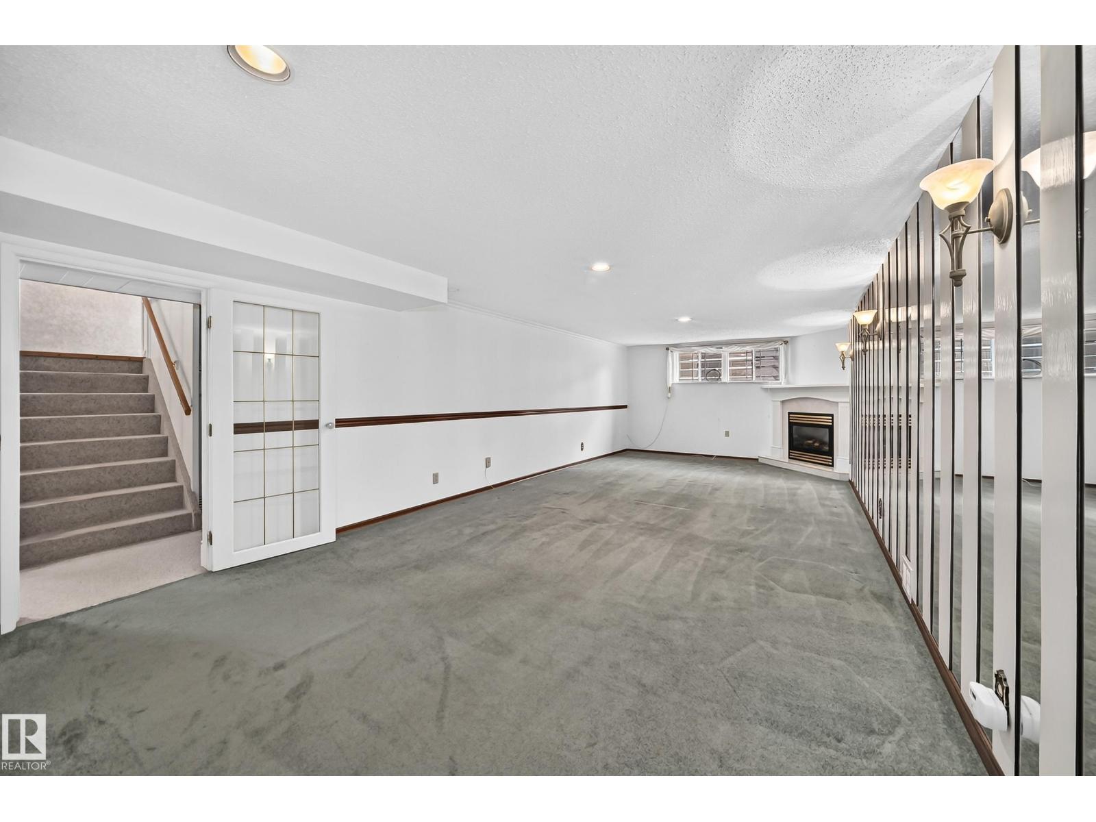 8816 131A AV NW - 35