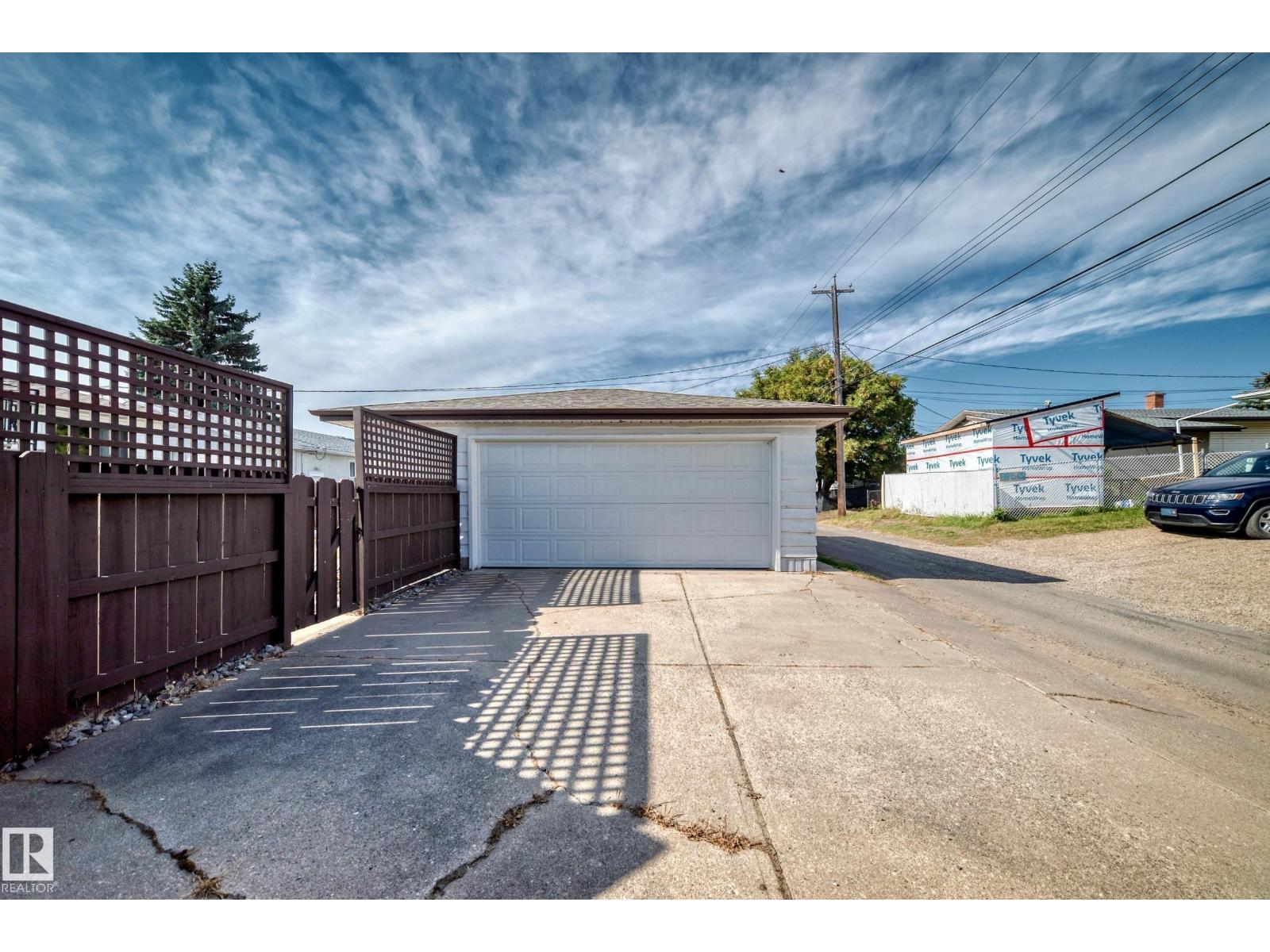 8816 131A AV NW - Image 54