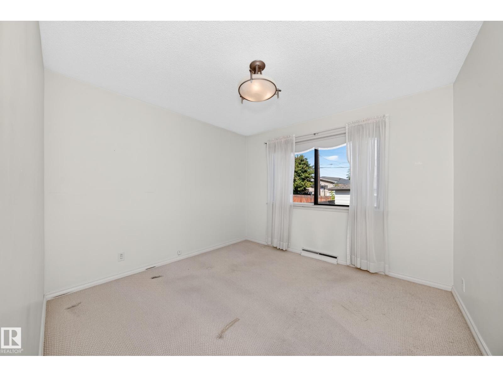 8816 131A AV NW - Image 27