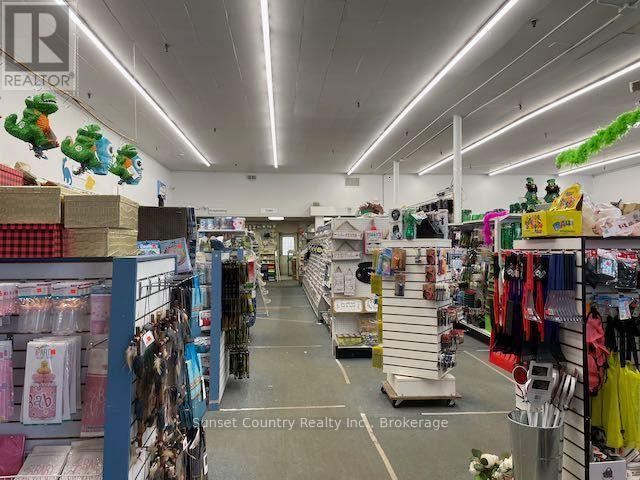 34 WHYTE AVENUE, Dryden (Downtown) — photo 12
