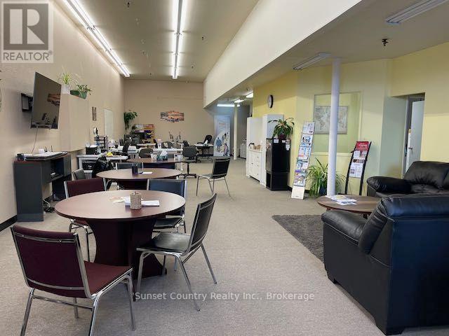 34 WHYTE AVENUE, Dryden (Downtown) — photo 6