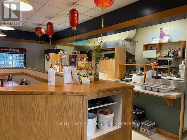 34 WHYTE AVENUE, Dryden (Downtown) — photo 8