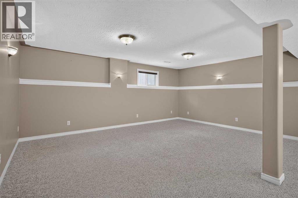 940 Coventry Drive NE - photo 34