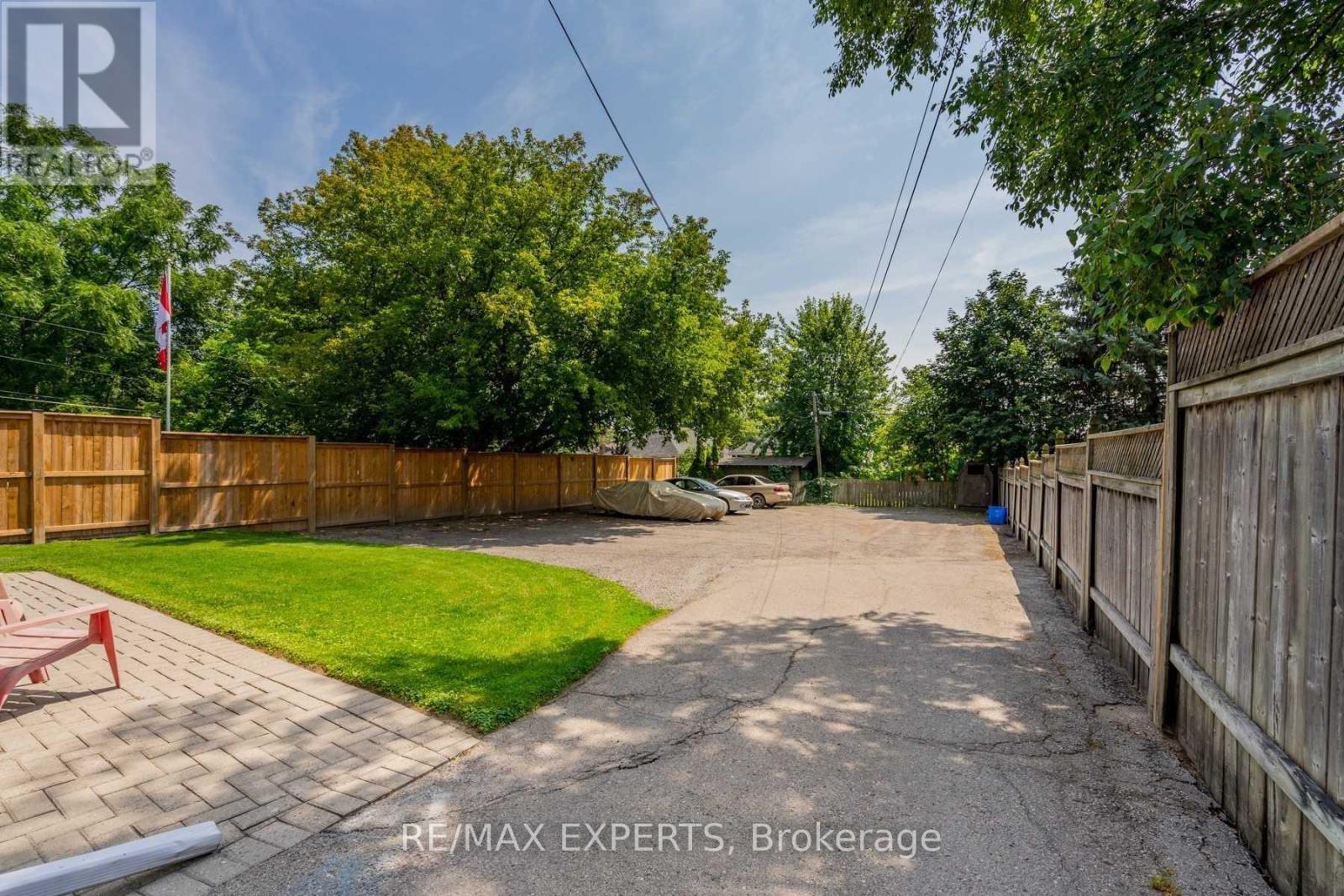 393 KING STREET E, Oshawa (Central) — photo 12