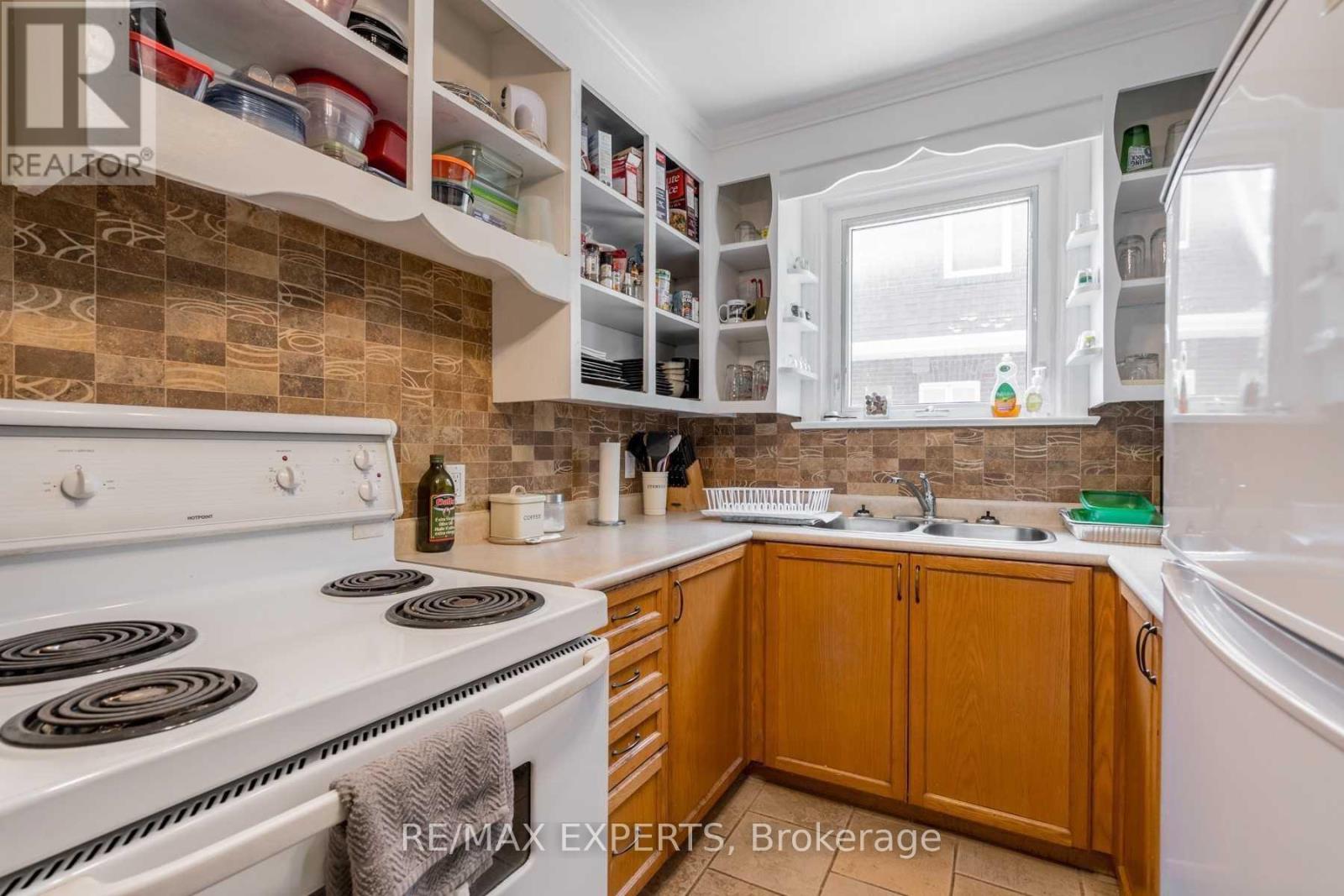 393 KING STREET E, Oshawa (Central) — photo 9