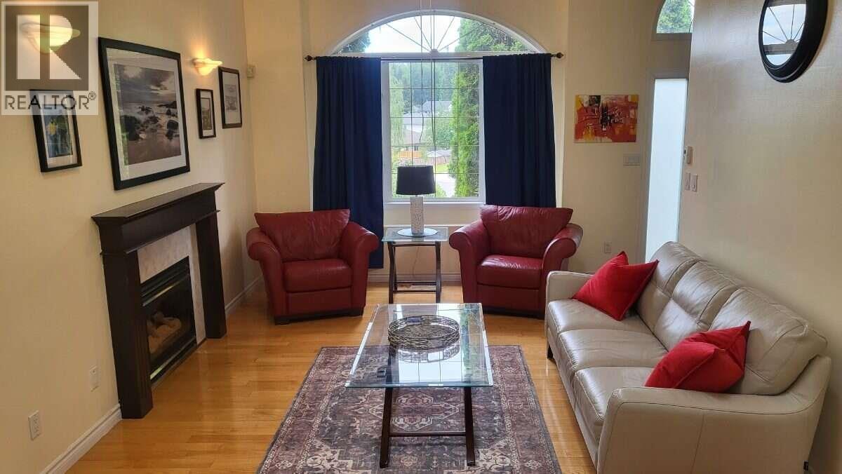 Photo 14 of 36 — 6896 ST FRANCES PLACE · Prince George, BC