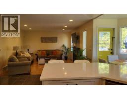 Photo 9 of 33, 6896 ST FRANCES PLACE · Prince George, BC