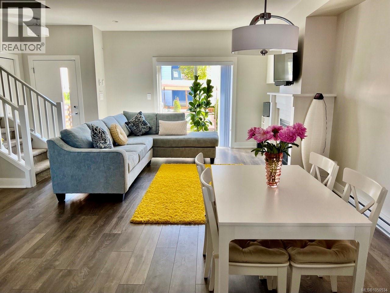 2727 Celestial Crt, Langford