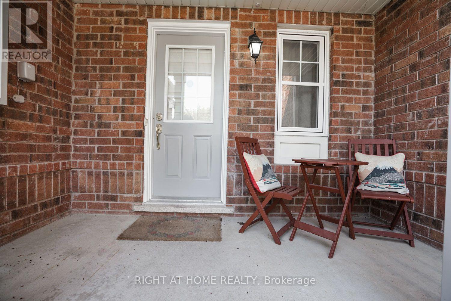 84 DOUGHERTY CRESCENT, Whitchurch-Stouffville (Stouffville) — photo 7
