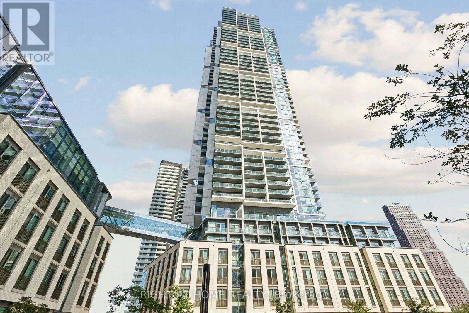 1705 - 7890 JANE STREET, Vaughan (Vaughan Corporate Centre)