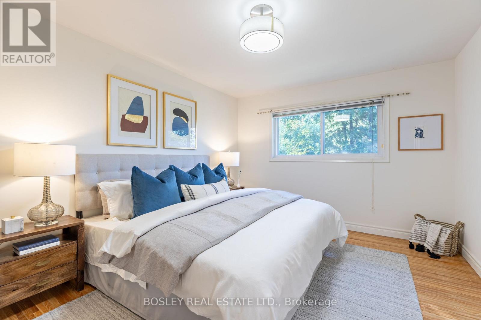 33 ROANOKE ROAD - 12