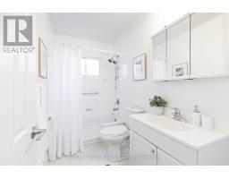 33 Roanoke Road, Toronto, ON M3A1G1 Photo 16