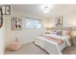 33 Roanoke Road, Toronto, ON M3A1G1 Photo 14