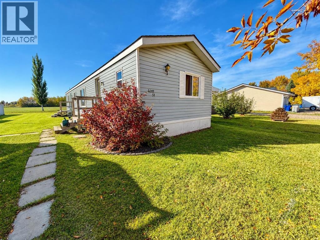 4011 51 Avenue - 1