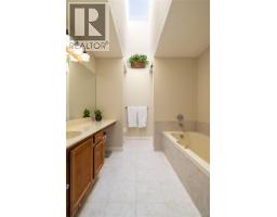 1995 Burtch Road Unit# 170, Kelowna, BC V1Y4B4 Photo 13