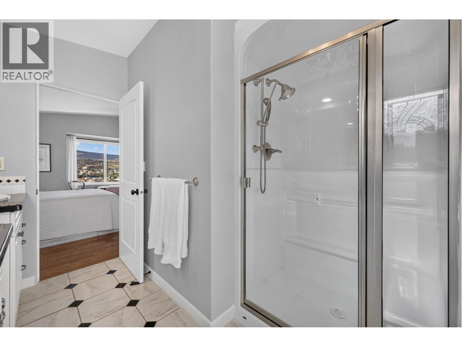 784 Rosewood Crescent - 20