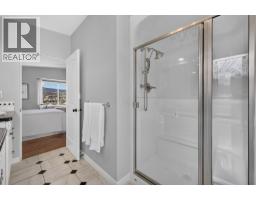 784 Rosewood Crescent, Kamloops, BC V2H1S4 Photo 20