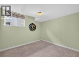 784 Rosewood Crescent, Kamloops, BC V2H1S4 Photo 34