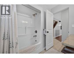 784 Rosewood Crescent, Kamloops, BC V2H1S4 Photo 29