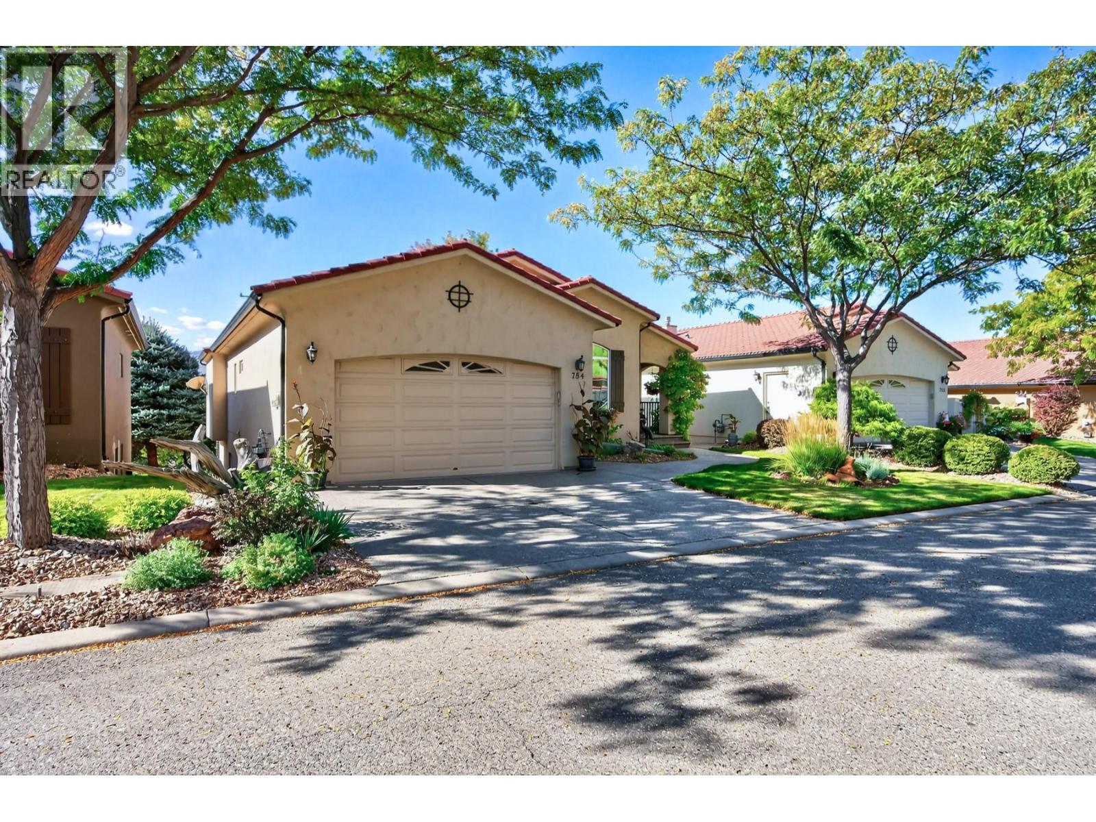 784 Rosewood Crescent - 40