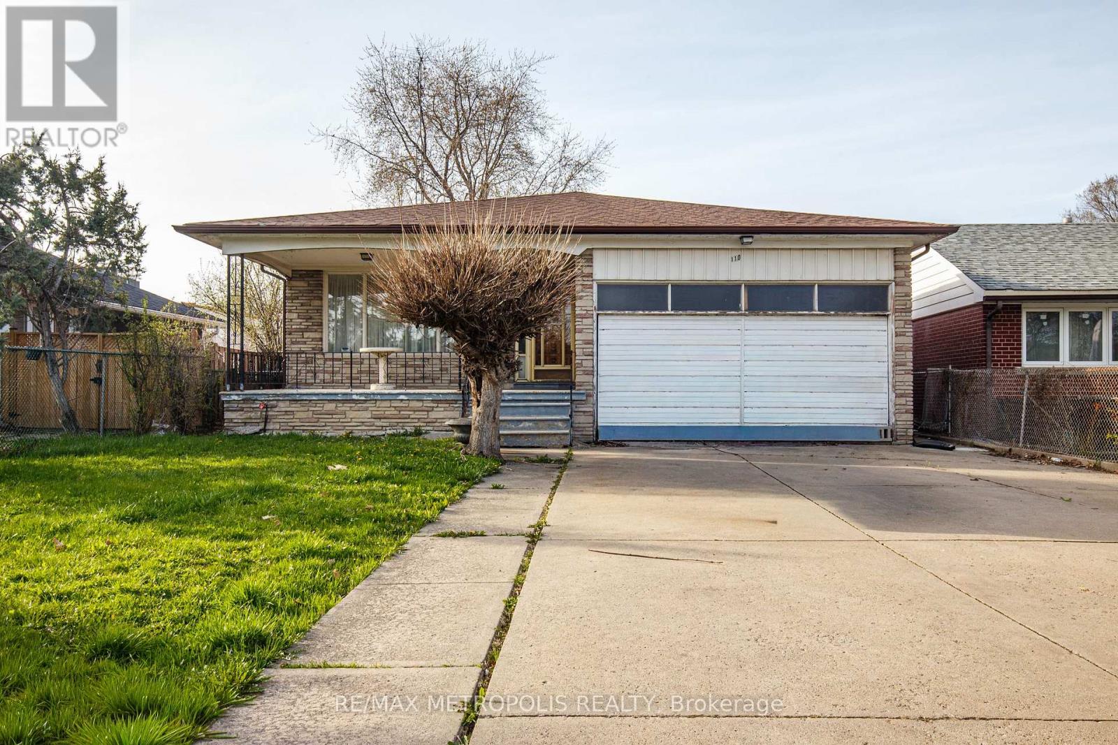 110 STEVENSON ROAD, Toronto (Mount Olive-Silverstone-Jamestown)