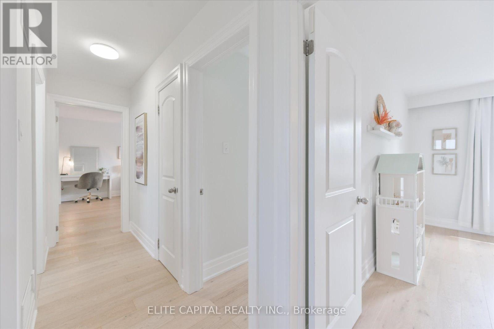 20 RAYMORE DRIVE - 26