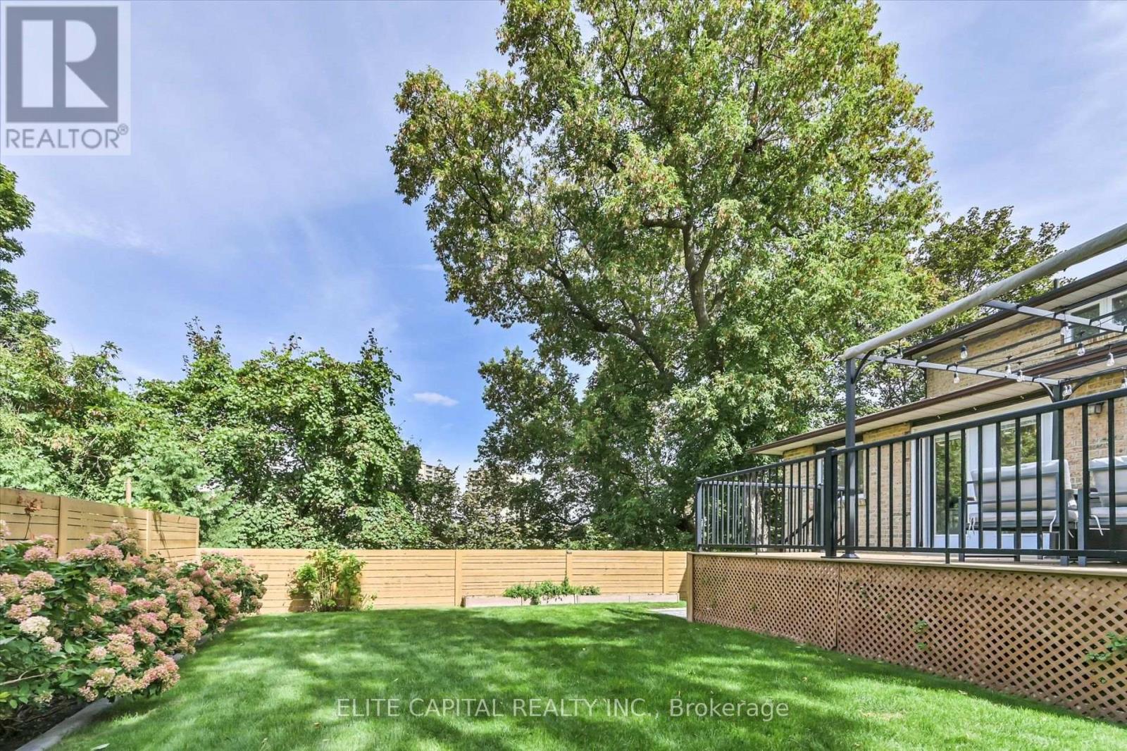 20 RAYMORE DRIVE - 42
