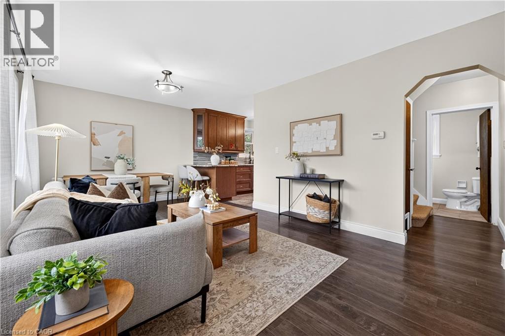 176 AVALON Place, Kitchener — photo 10