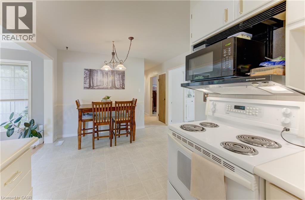 133 CORNELL Avenue, Kitchener — photo 12