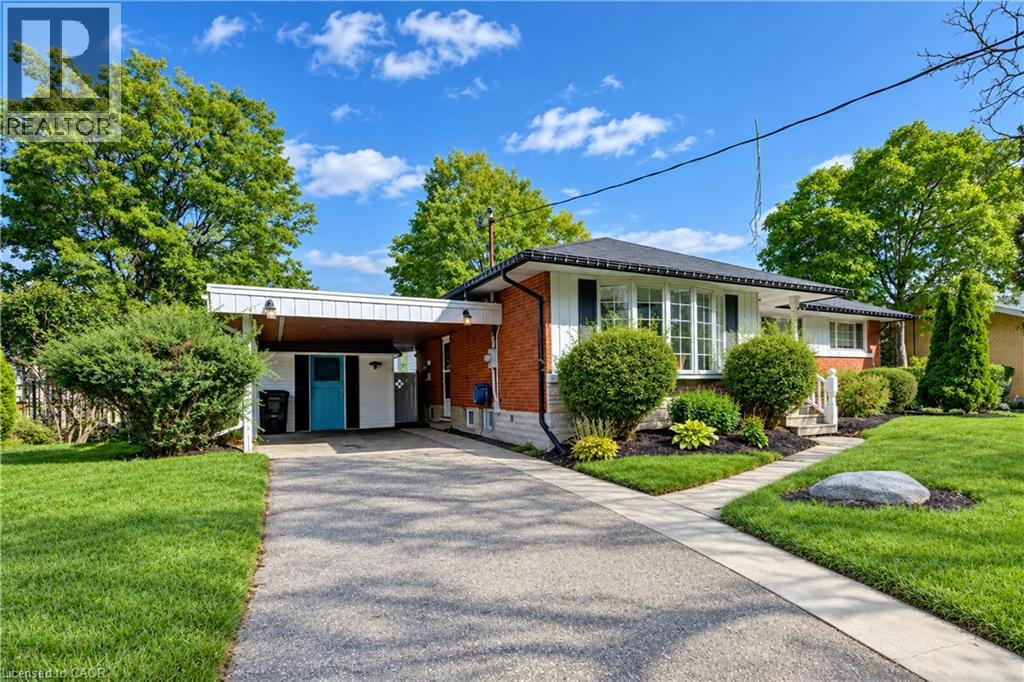133 CORNELL Avenue, Kitchener — photo 3