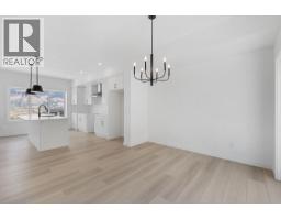 430 Arrowleaf Rise, Coldstream, BC V1B2M4 Photo 10