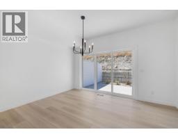 430 Arrowleaf Rise, Coldstream, BC V1B2M4 Photo 11