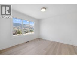 430 Arrowleaf Rise, Coldstream, BC V1B2M4 Photo 18