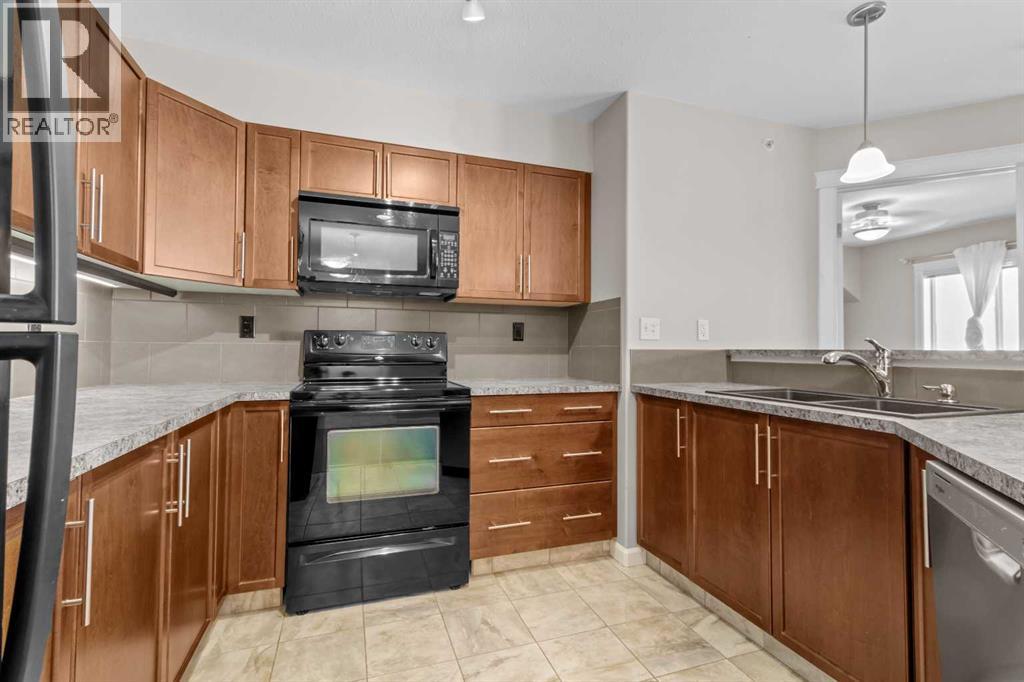 Listing photo – 412, 3 Broadway Rise, Sylvan Lake