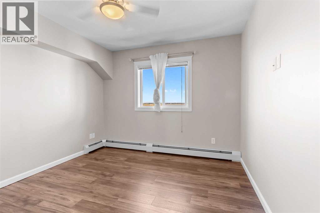 Listing photo – 412, 3 Broadway Rise, Sylvan Lake