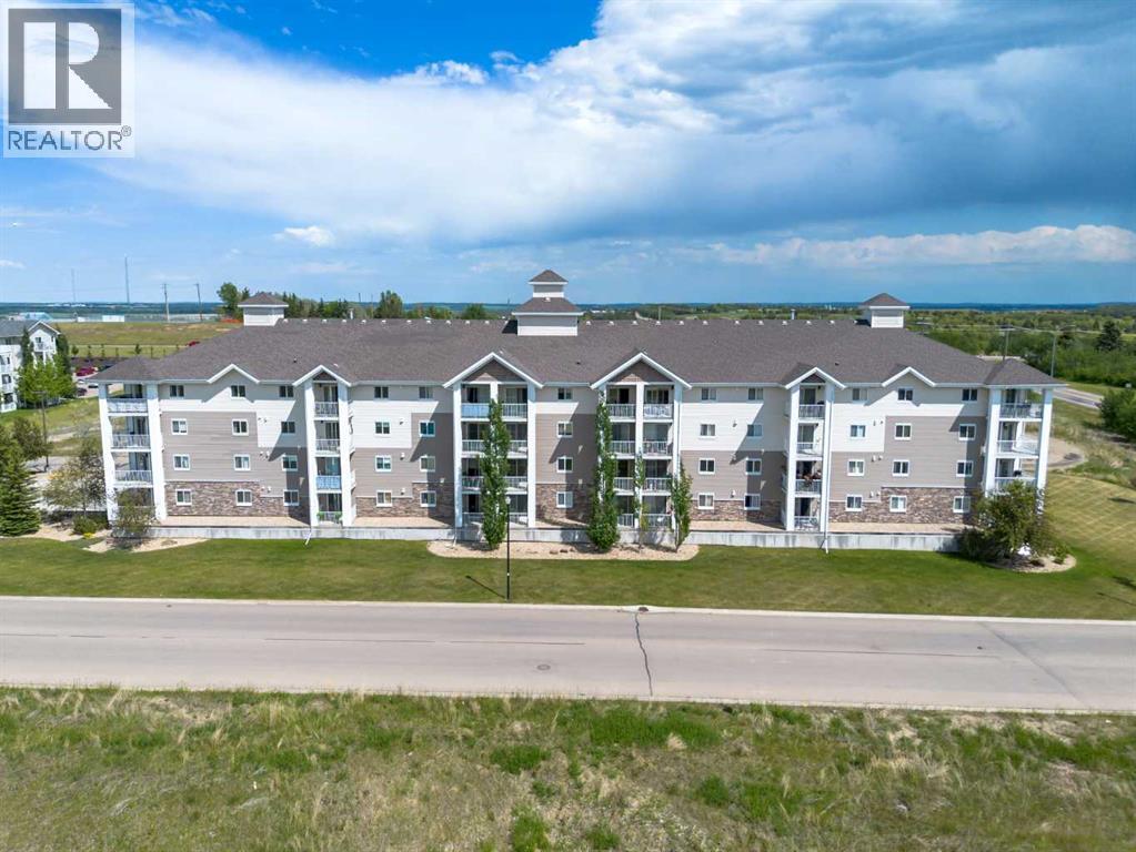 Listing photo – 412, 3 Broadway Rise, Sylvan Lake