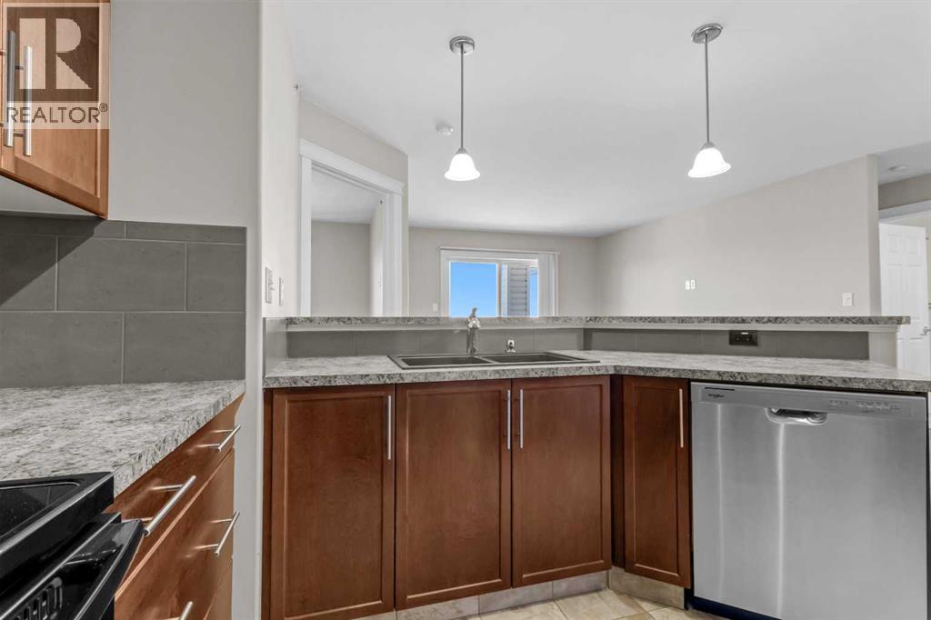 Listing photo – 412, 3 Broadway Rise, Sylvan Lake